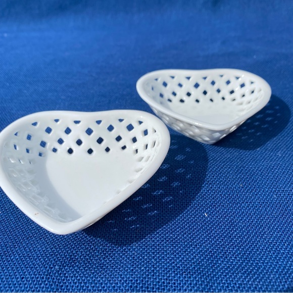 3 Porcelain Hearts π€π€π€ - Picture 6 of 10